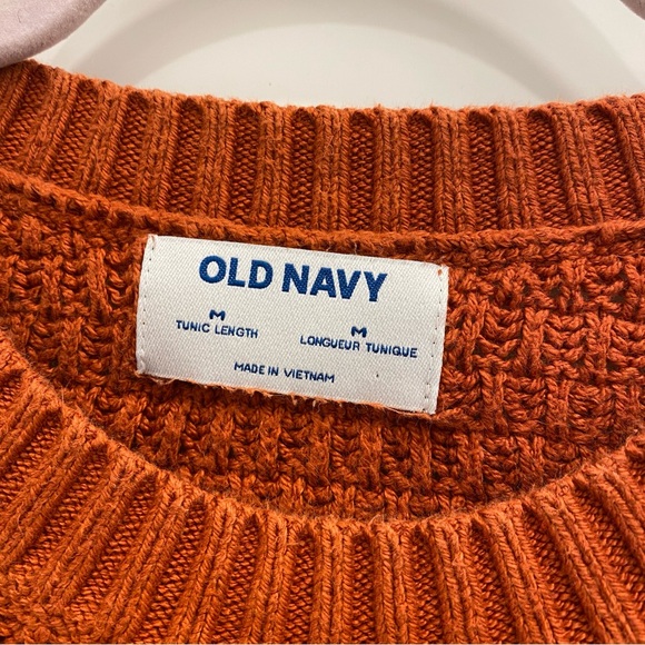 💥 Old Navy Deep Orange Chunky Knit Pullover Sweater Fall Vibes Crochet Style M - Picture 2 of 5